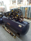 Воздушный Компрессор XV-0.9/8 Makute 380V, 7,5kW, 10HP, 90*3Nm, 500L